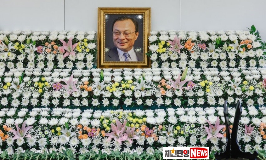 이해찬 민주평통 수석부의장(전 국무총리)의 공무수행 중  사망을 극우세력들은 가짜뉴스를 만들어 모독하는 패륜행위를 일삼고 있다.